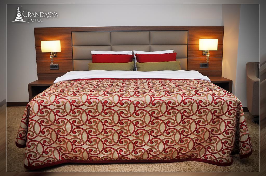 Grand Asya Hotel Bandirma Bagian luar foto