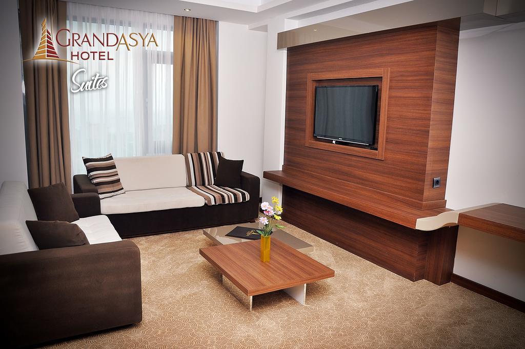 Grand Asya Hotel Bandirma Bagian luar foto