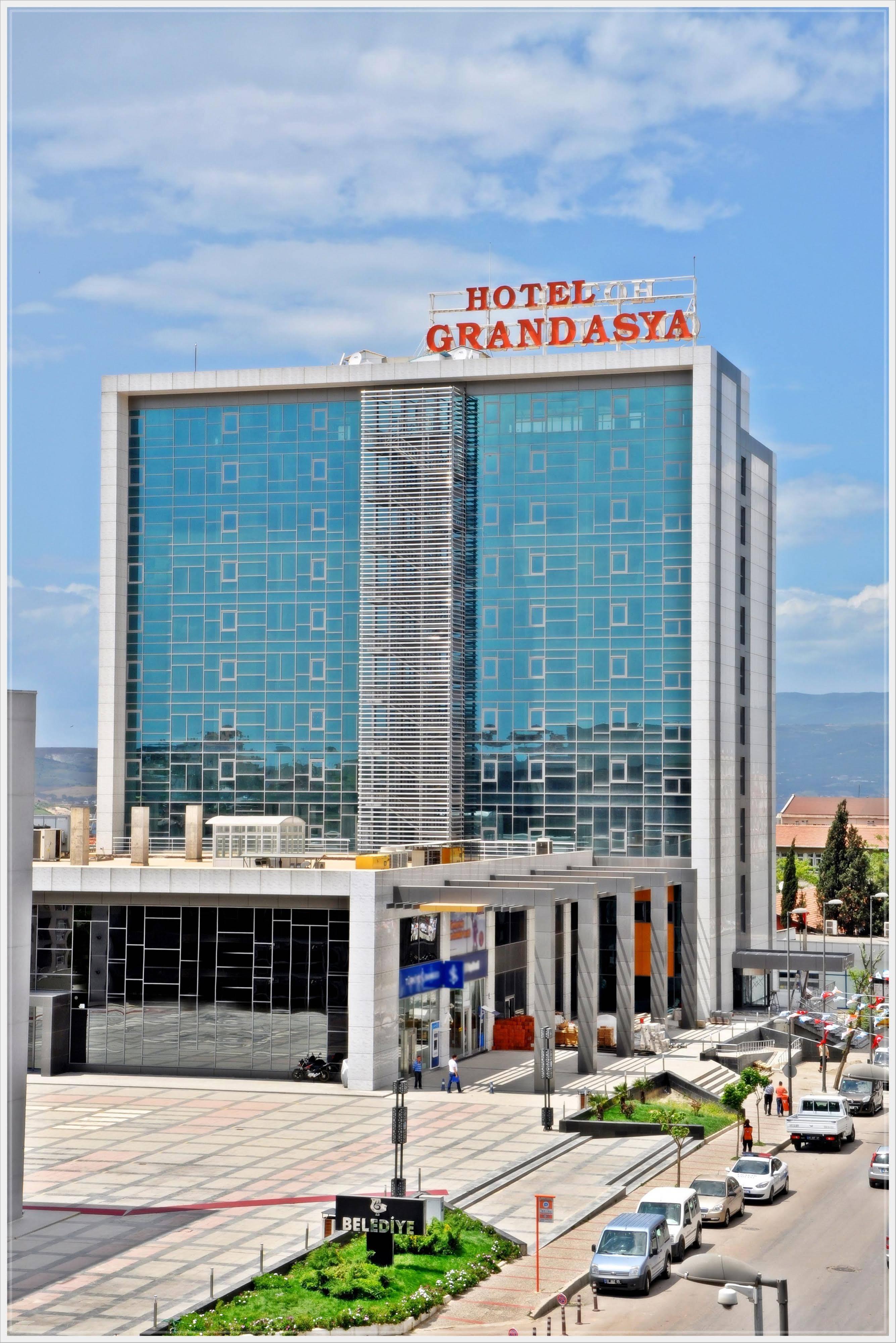 Grand Asya Hotel Bandirma Bagian luar foto
