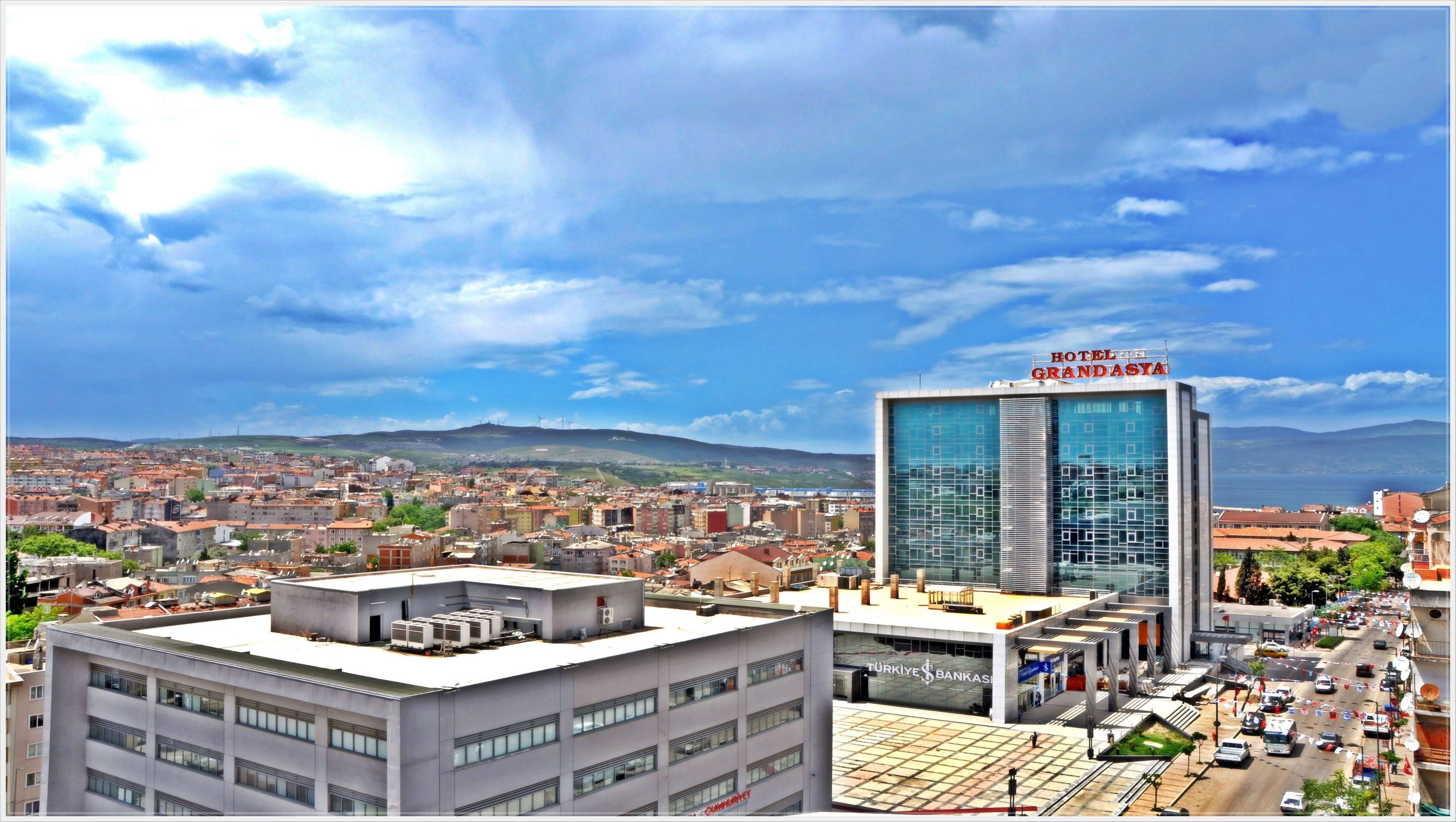 Grand Asya Hotel Bandirma Bagian luar foto